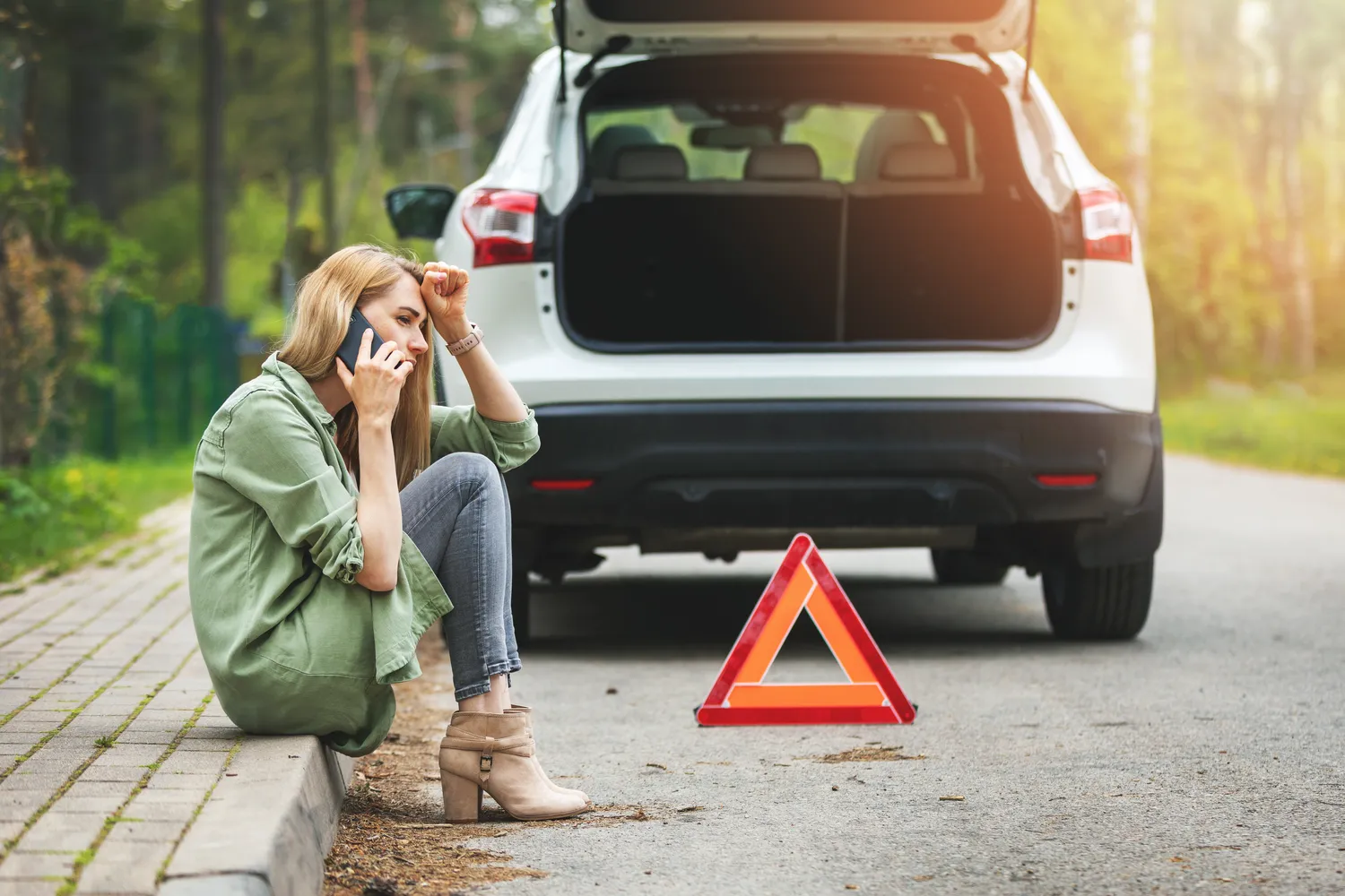 Ile waży auto laweta?