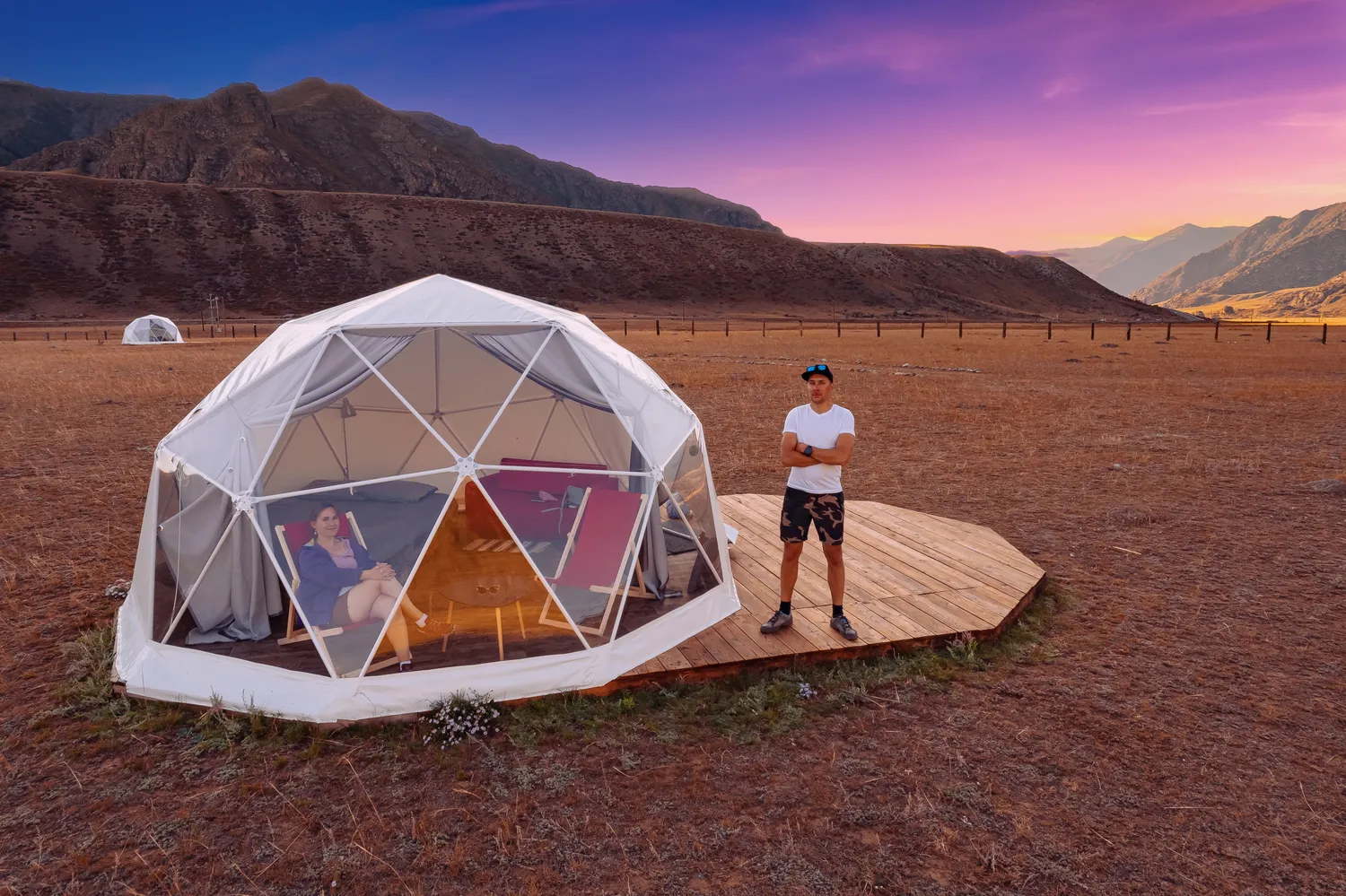 Glamping namiot sferyczny